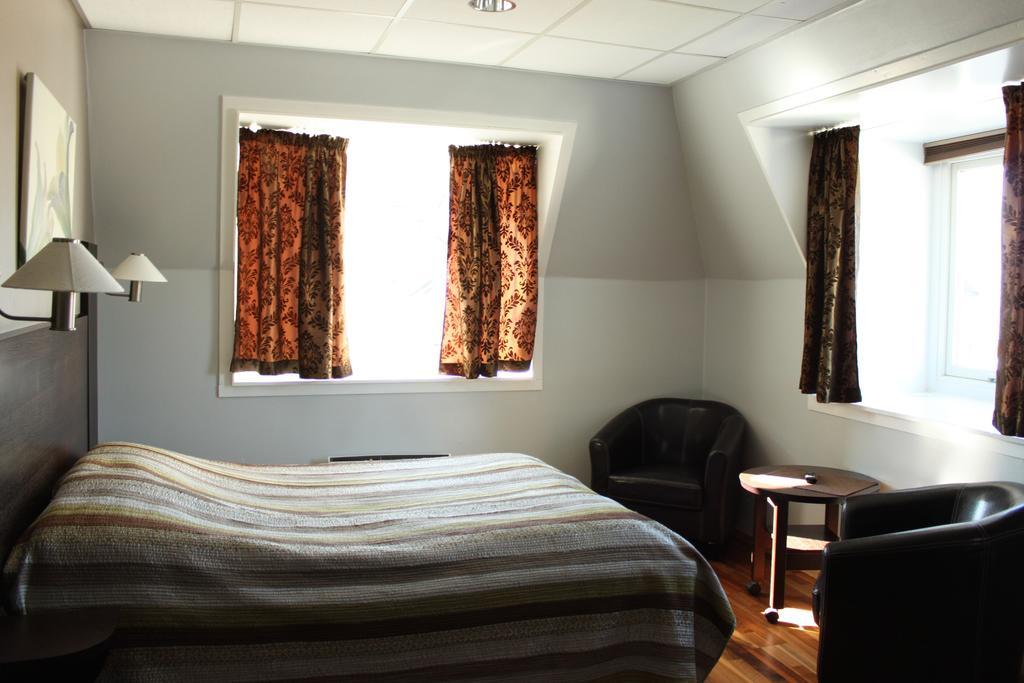 Skansen Hotel Тромсьо Стая снимка