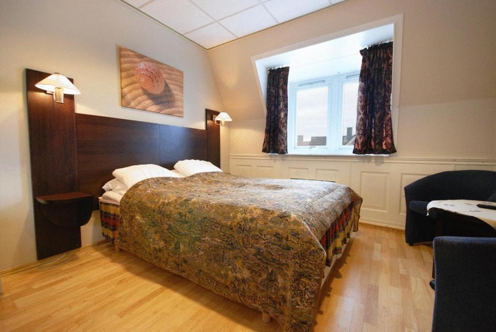 Skansen Hotel Тромсьо Екстериор снимка